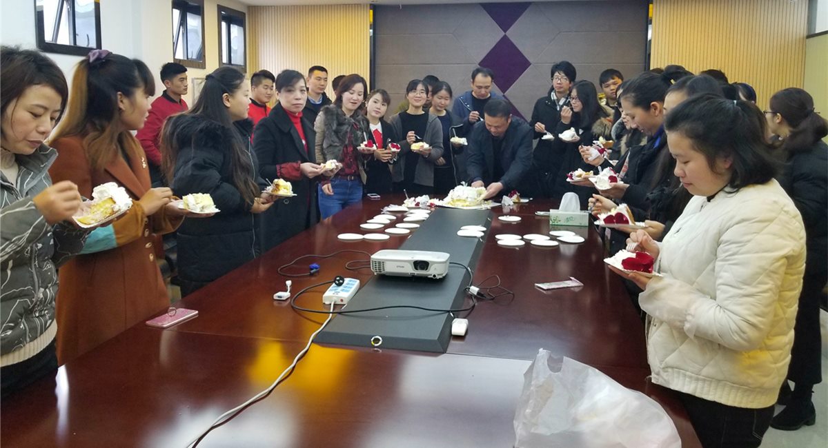 东升国际控股祝全天下女王节日快乐！